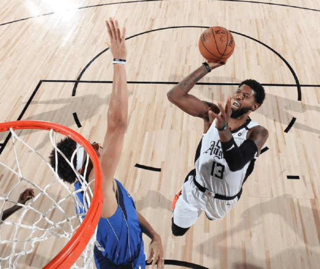  勒阿弗尔主场遭遇争议判罚，憾负强敌心不甘